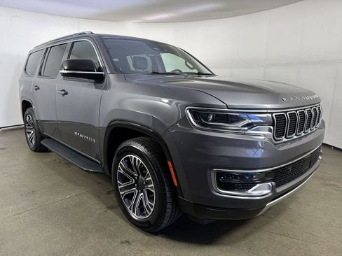 Used 2024 Jeep Wagoneer Series II w/ Flexible Seating Group image 3