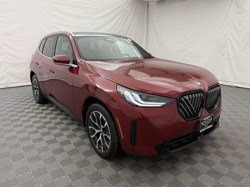 Used 2025 BMW X3 xDrive30i w/ Premium Package image 4