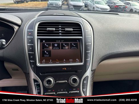 Used 2019 Lincoln Nautilus Reserve AWD/4WD image 12