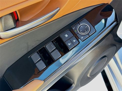 Used 2025 Lexus IS 350 F Sport image 21