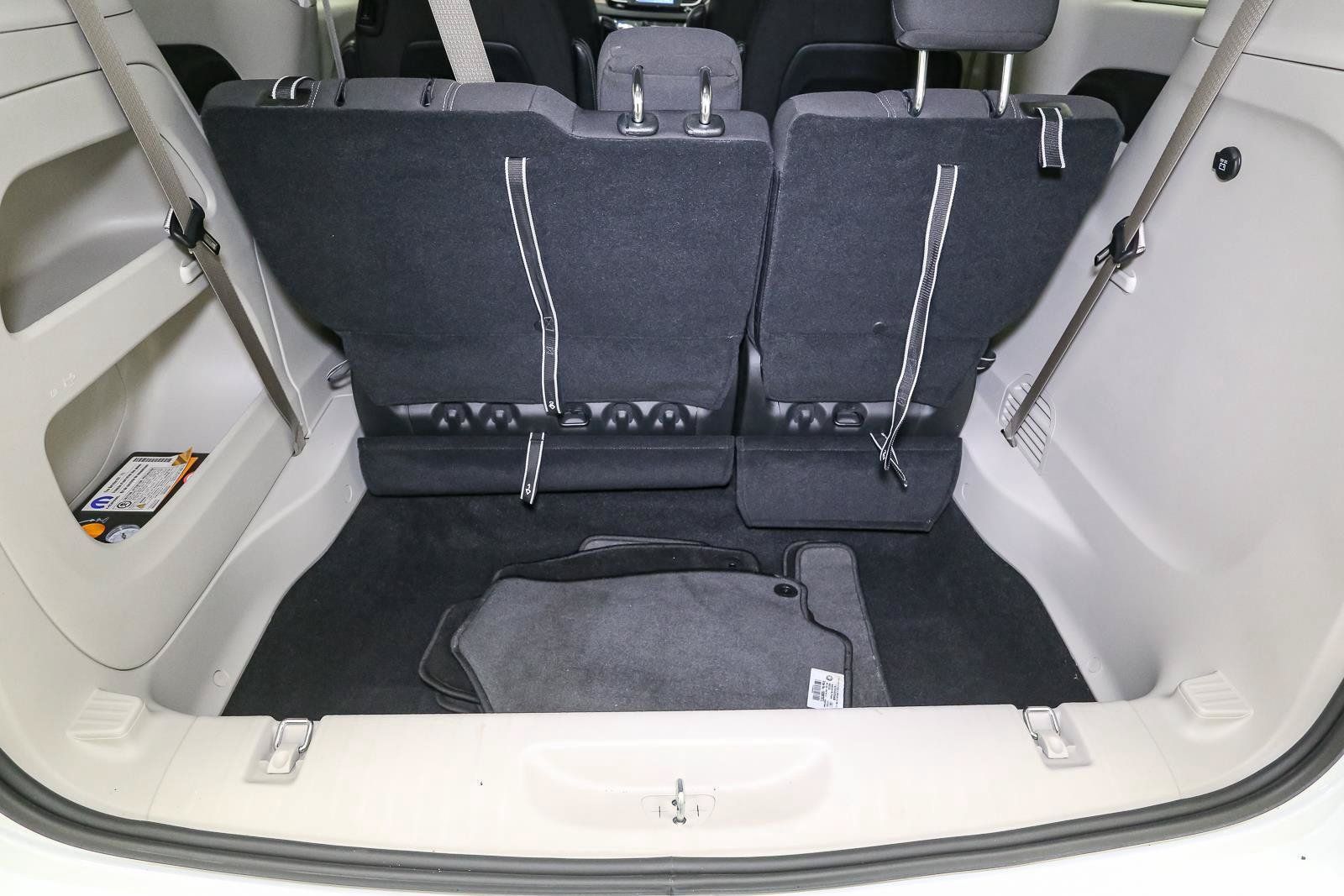 Used 2024 Chrysler Voyager LX FWD image 11