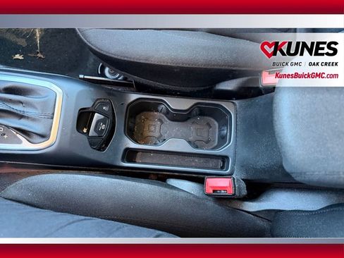 Used 2021 Jeep Renegade Latitude w/ Convenience Group image 26