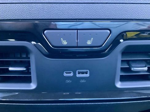 Used 2026 Chevrolet Silverado 2500 ZR2 image 36