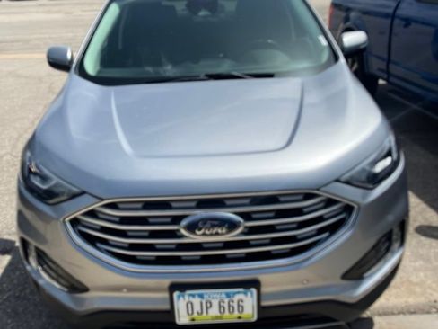 Used 2021 Ford Edge Titanium w/ Class II Trailer Tow Package AWD/4WD image 11