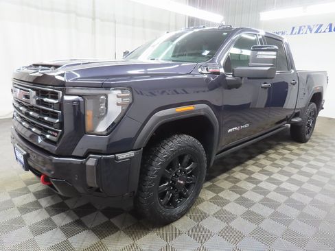 Used 2024 GMC Sierra 2500 AT4 w/ AT4 Premium Plus Package image 6