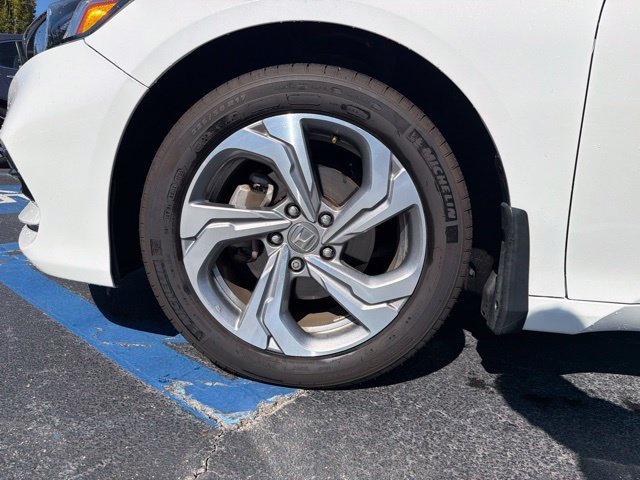 Used 2019 Honda Accord EX image 11
