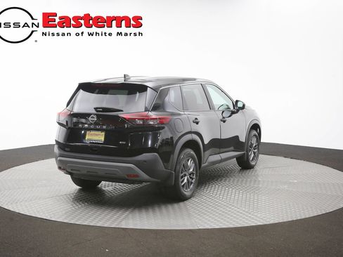 Used 2023 Nissan Rogue S AWD/4WD image 38