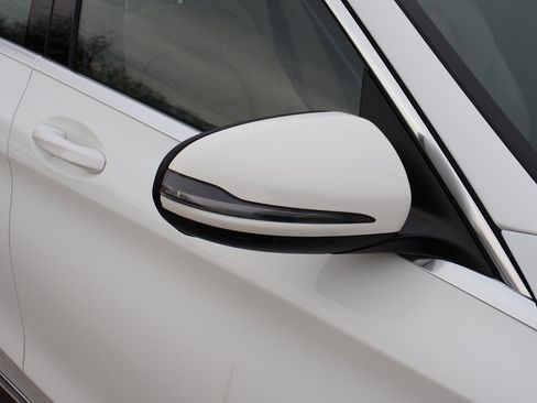 Used 2016 Mercedes-Benz C 300 4MATIC Sedan image 7