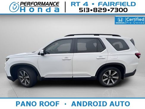Used 2025 Honda Pilot Touring image 1
