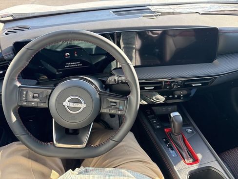 New 2025 Nissan Kicks SR w/ Illumination Package AWD/4WD image 16