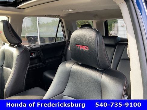Used 2022 Toyota 4Runner TRD Off-Road Premium w/ Moonroof Package AWD/4WD image 32