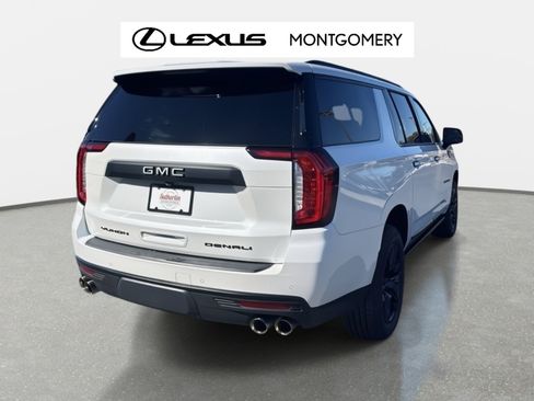 Used 2022 GMC Yukon XL Denali image 5