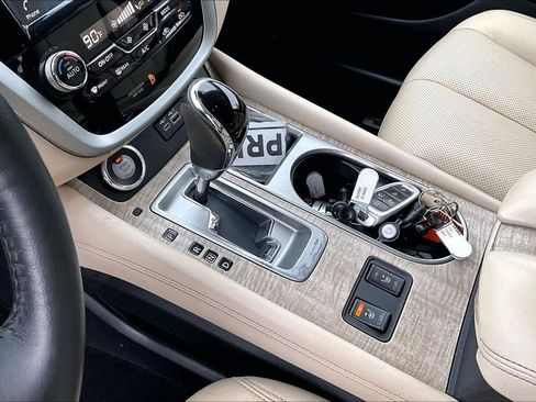 Used 2021 Nissan Murano SL w/ SL Moonroof Package image 16