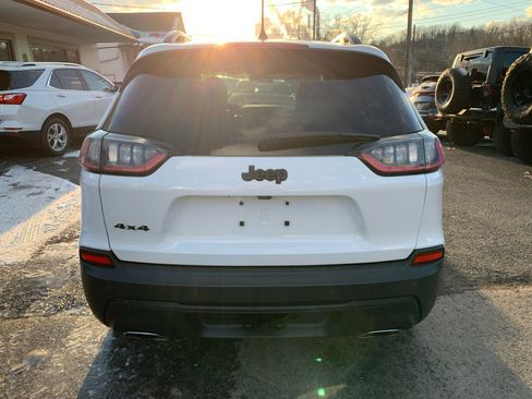 Used 2019 Jeep Cherokee Latitude Plus image 4
