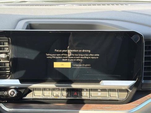 New 2026 GMC Sierra 2500 SLT w/ SLT Premium Package image 21