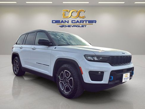 Used 2022 Jeep Grand Cherokee Trailhawk image 10
