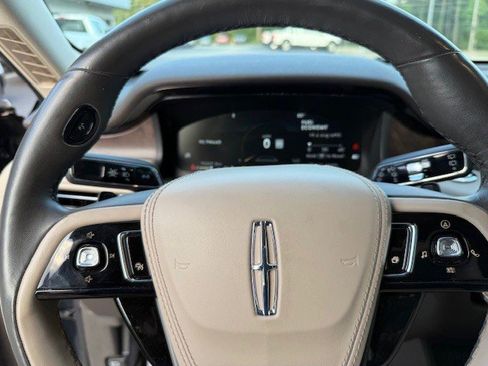 Used 2023 Lincoln Aviator Reserve w/ Equipment Group 201A RWD image 20