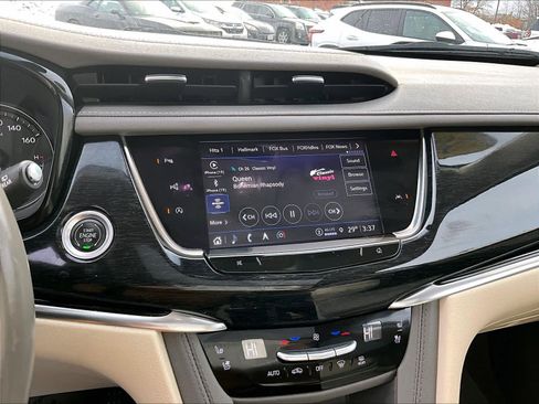 Used 2023 Cadillac XT6 Premium Luxury w/ Technology Package image 27