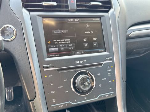 Used 2013 Ford Fusion Titanium FWD image 19
