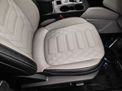 Used 2024 Ford Escape Platinum w/ Premium Technology Package image 41