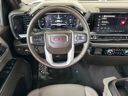 Certified 2026 GMC Sierra 1500 SLT RWD image 17