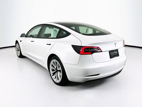 Used 2022 Tesla Model 3 RWD image 5