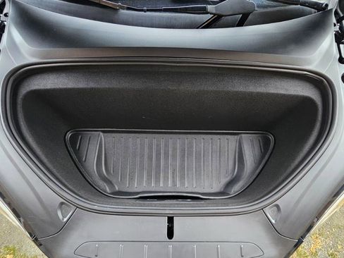 Used 2023 Tesla Model X image 24