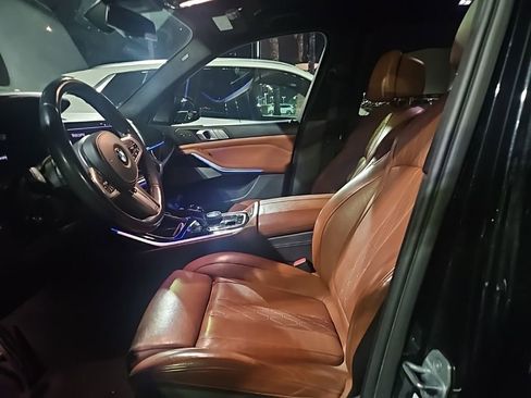 Used 2019 BMW X7 xDrive40i w/ Premium Package image 3