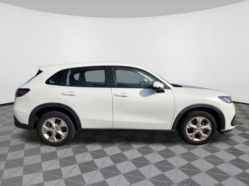 Certified 2024 Honda HR-V LX image 6
