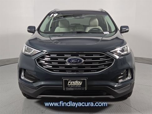 Used 2019 Ford Edge Titanium w/ Cold Weather Package image 8