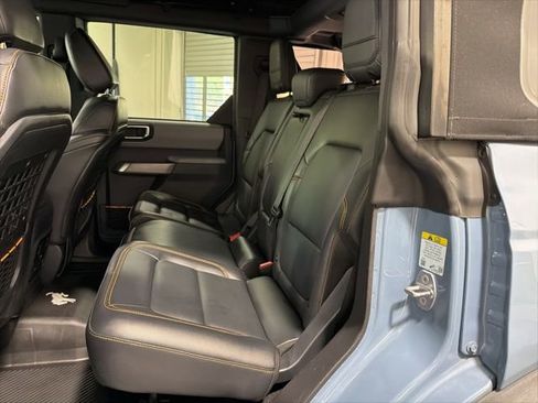 Used 2023 Ford Bronco Badlands w/ Sasquatch Package image 26