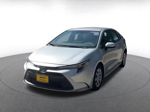 Used 2025 Toyota Corolla LE FWD image 7