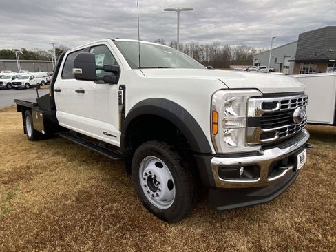 New 2025 Ford F450 XL image 1