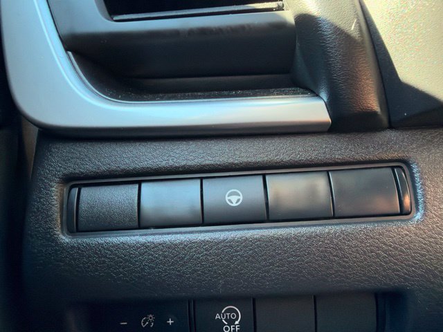 Used 2023 Nissan Rogue SV FWD image 43