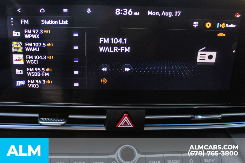 Used 2024 Hyundai Elantra Limited FWD image 32