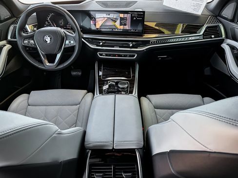 New 2025 BMW X5 sDrive40i w/ Climate Comfort Package image 28