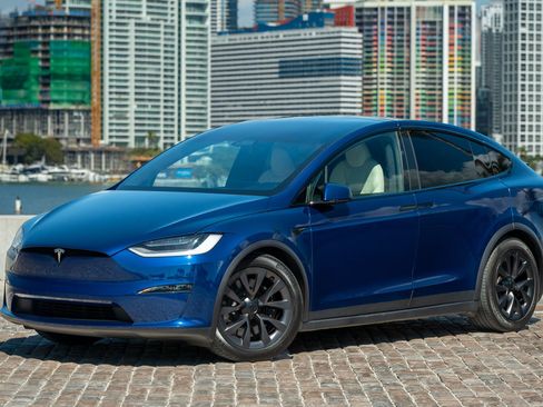 Used 2022 Tesla Model X Long Range image 11