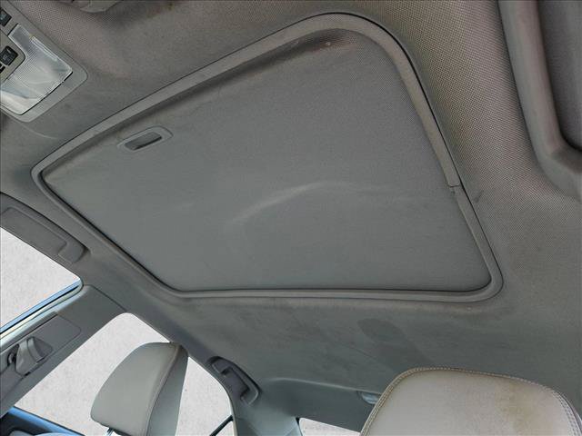 Used 2015 Toyota Camry XLE w/ Moonroof Package FWD image 14