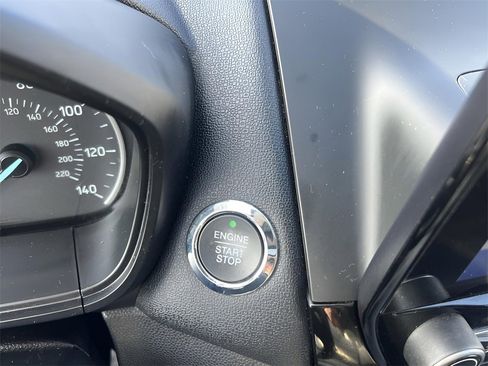Used 2020 Ford EcoSport Titanium image 24