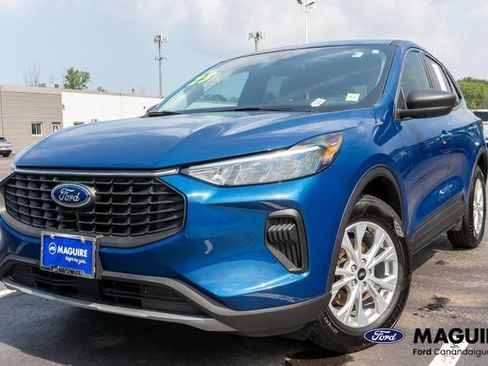 Used 2023 Ford Escape Active AWD/4WD image 1