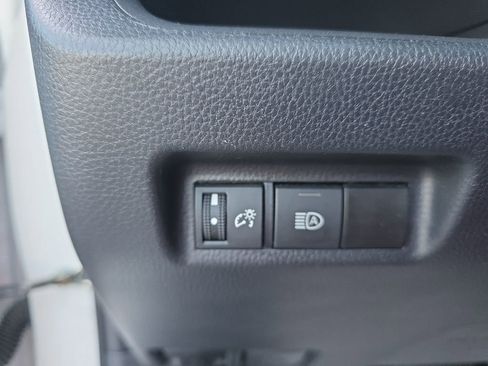 Used 2024 Toyota RAV4 LE AWD/4WD image 13