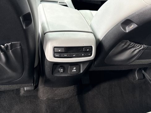 Used 2022 Hyundai Palisade SEL w/ Premium Package image 10