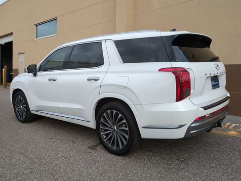 Used 2025 Hyundai Palisade Calligraphy image 6