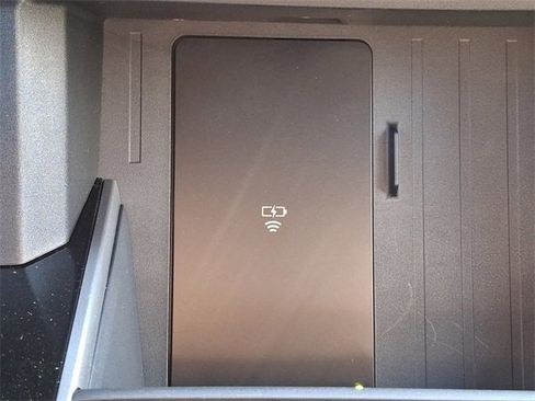 New 2025 Toyota Tundra Platinum image 21