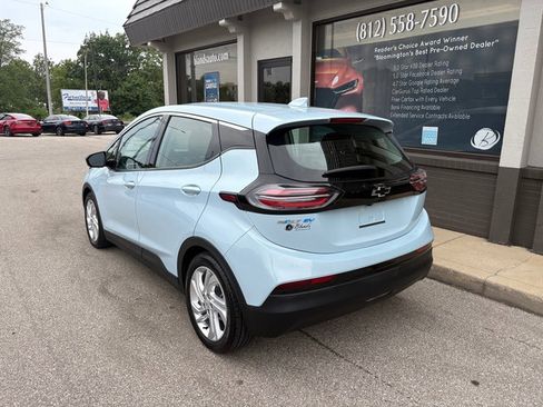 Used 2023 Chevrolet Bolt LT FWD image 3