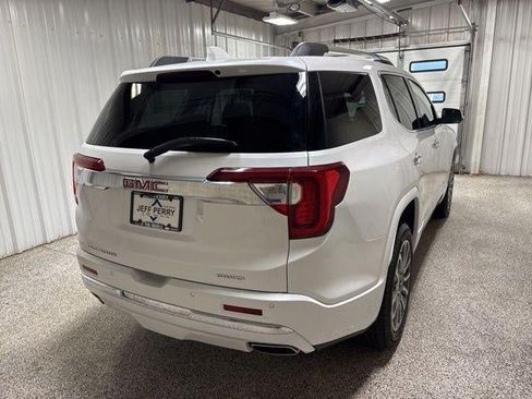 Used 2023 GMC Acadia Denali w/ Denali Ultimate Package AWD/4WD image 4
