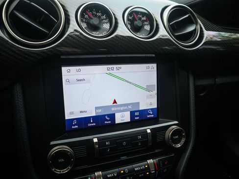 Used 2020 Ford Mustang Shelby GT500 w/ Technology Package image 24