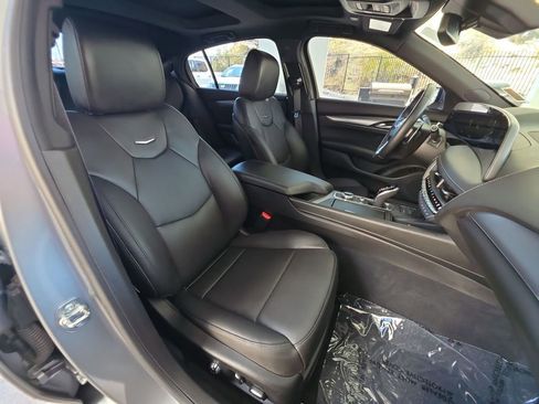 Used 2025 Cadillac CT5 Premium Luxury RWD image 29