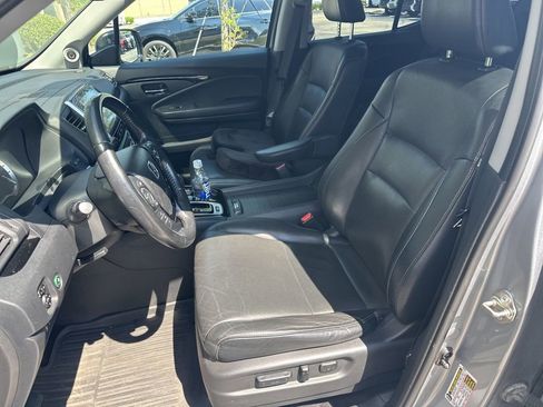 Used 2017 Honda Ridgeline RTL-E image 8