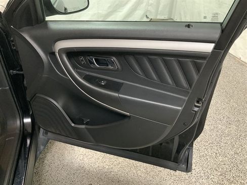 Used 2018 Ford Taurus SEL w/ Equipment Group 201A AWD/4WD image 21